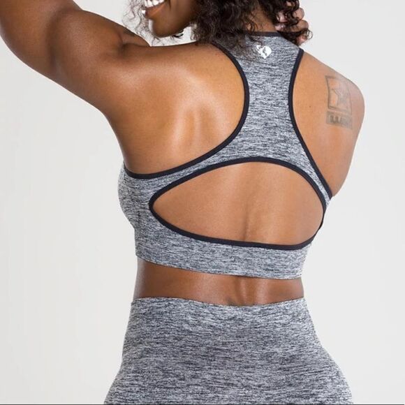 Women's Best Wear - MOVE SEAMLESS SPORTS BRA - Picture 2 of 8